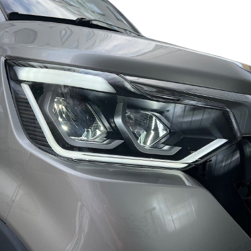 Mașină electrică urbană X115 removebg preview