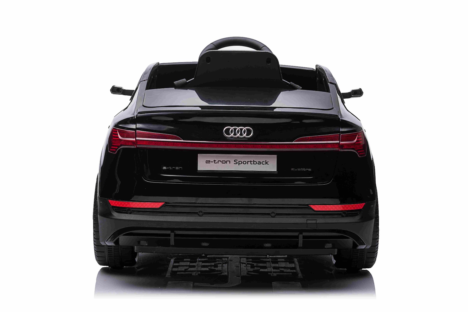 Maşinuţa electrica copii Audi E-tron Sportback 12V, negru, scaun lat cu un singur loc și centură de siguranță cu prindere în trei puncte, telecomandă 2.4 GHz, intrare USB/AUX, suspensie, baterie litiu, lumini LED, motor 2 x 25W, licență ORIGINALĂ - imagine 4