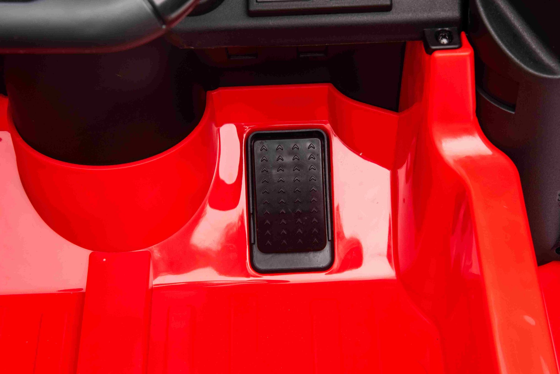 Mașină electrică Audi RS6, 12V, scaun piele, telecomandă 2.4GHz, comutator funcție telecomandă/ pedală, intrare USB, lumini LED, baterie 12V, roți moi EVA, 2 X MOTOR, roșu, licență ORIGINALĂ - imagine 9