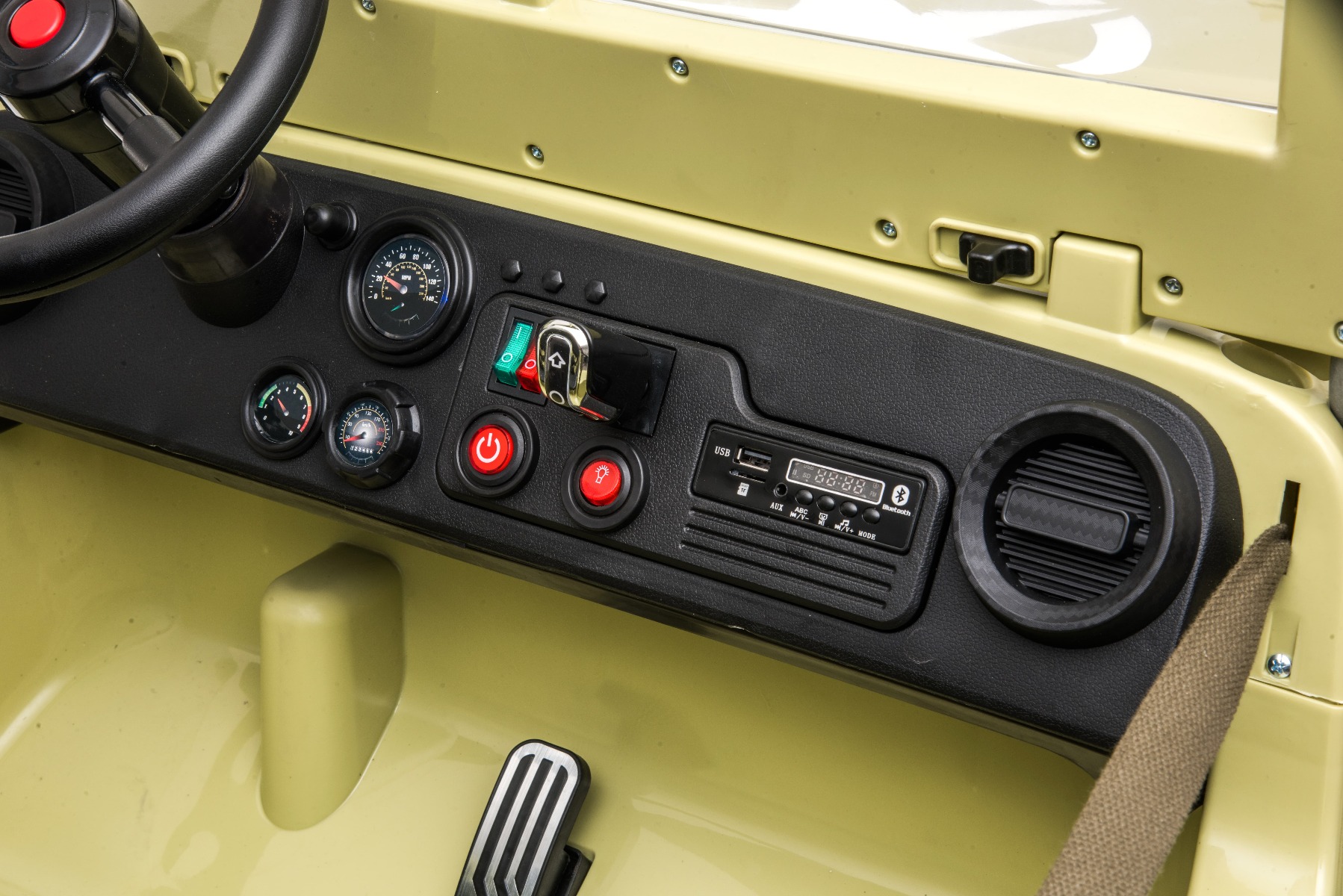 Mașinuță electrică pentru copii SUA ARMY-4X4, cu trei locuri, MP3 Player cu intrare USB / SD, suspensie integrală, lumini LED, parbriz pliabil, baterie portabilă 12V14AH, roți EVA, scaune din piele, telecomandă de 2,4 GHz, 4x4 - imagine 13