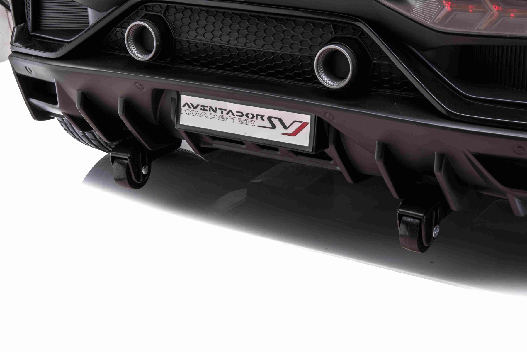 Mașină electrică copii Lamborghini Aventador 24V două locuri, caroserie lăcuită negru, 2.4 GHz DO, scaune moi din PU, afișaj LCD, suspensie, uși cu deschidere verticală, roți EVA moi, MOTOR 2 X 45W, licență ORIGINALĂ - imagine 17