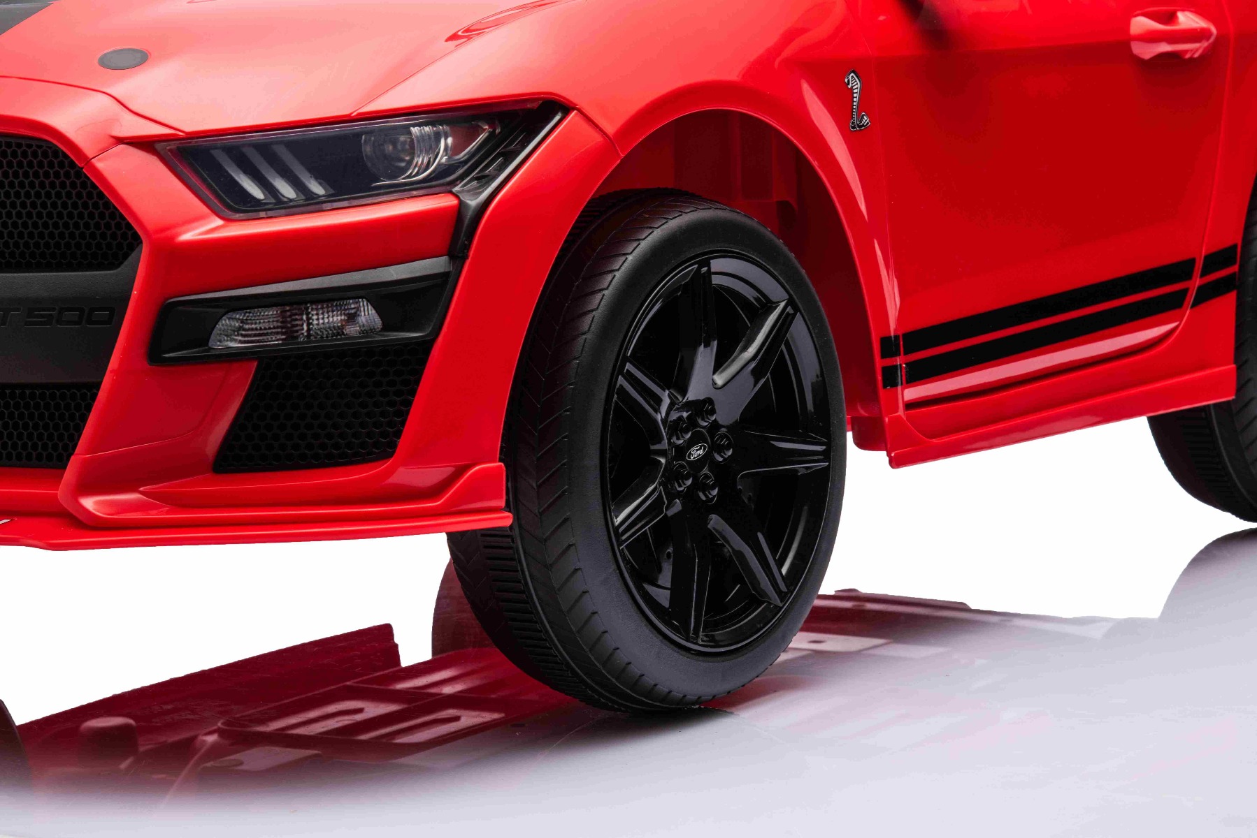 Mașină electrică copii Ford Shelby Mustang GT 500 Cobra, roșu, telecomandă 2,4 GHz, intrare USB, lumini LED, motor 2 x 30 W, licență ORIGINALĂ - imagine 12