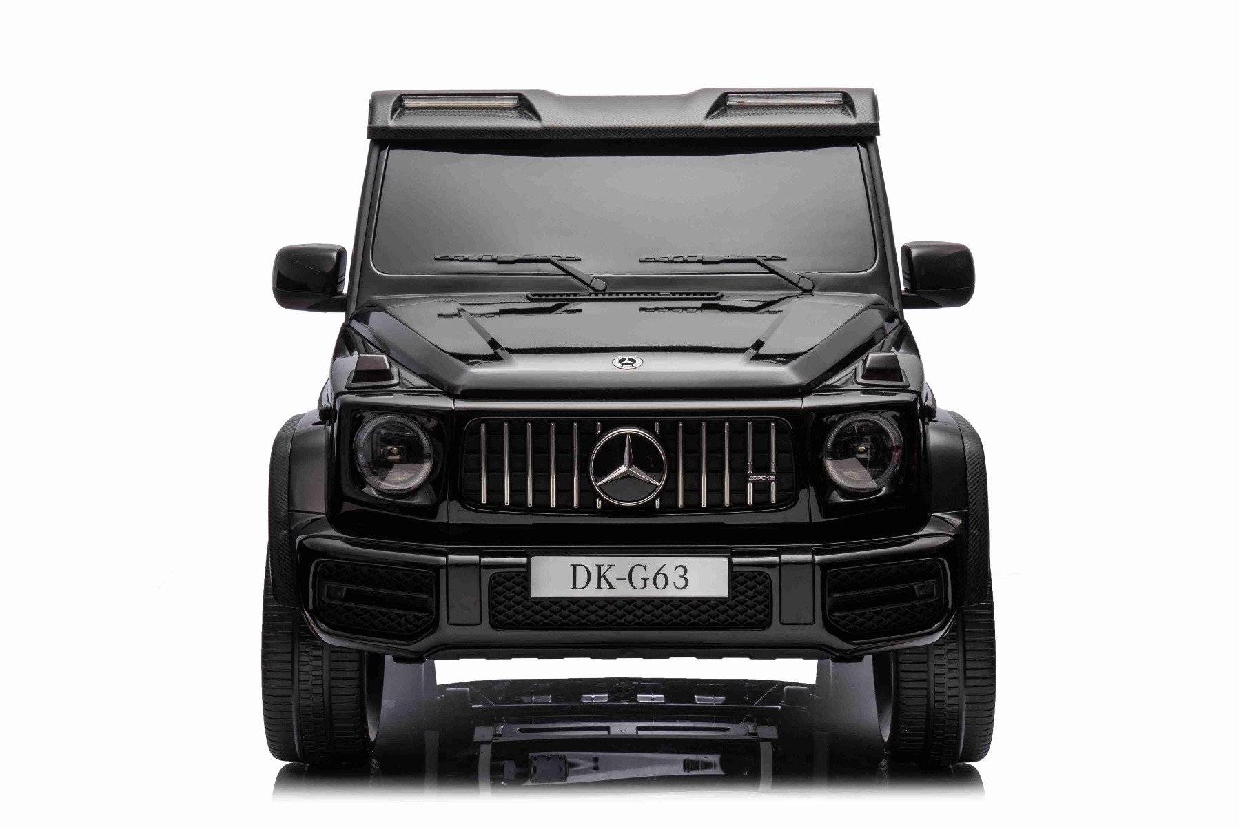 Mașină electrică Mercedes-Benz G63 AMG 4x4 cu două locuri 12V, negru, MP3 Player cu intrare USB/AUX, tracțiune 4x4, baterie 12V14Ah, roți EVA cu suspensie, scaune din piele, telecomandă, licențiat