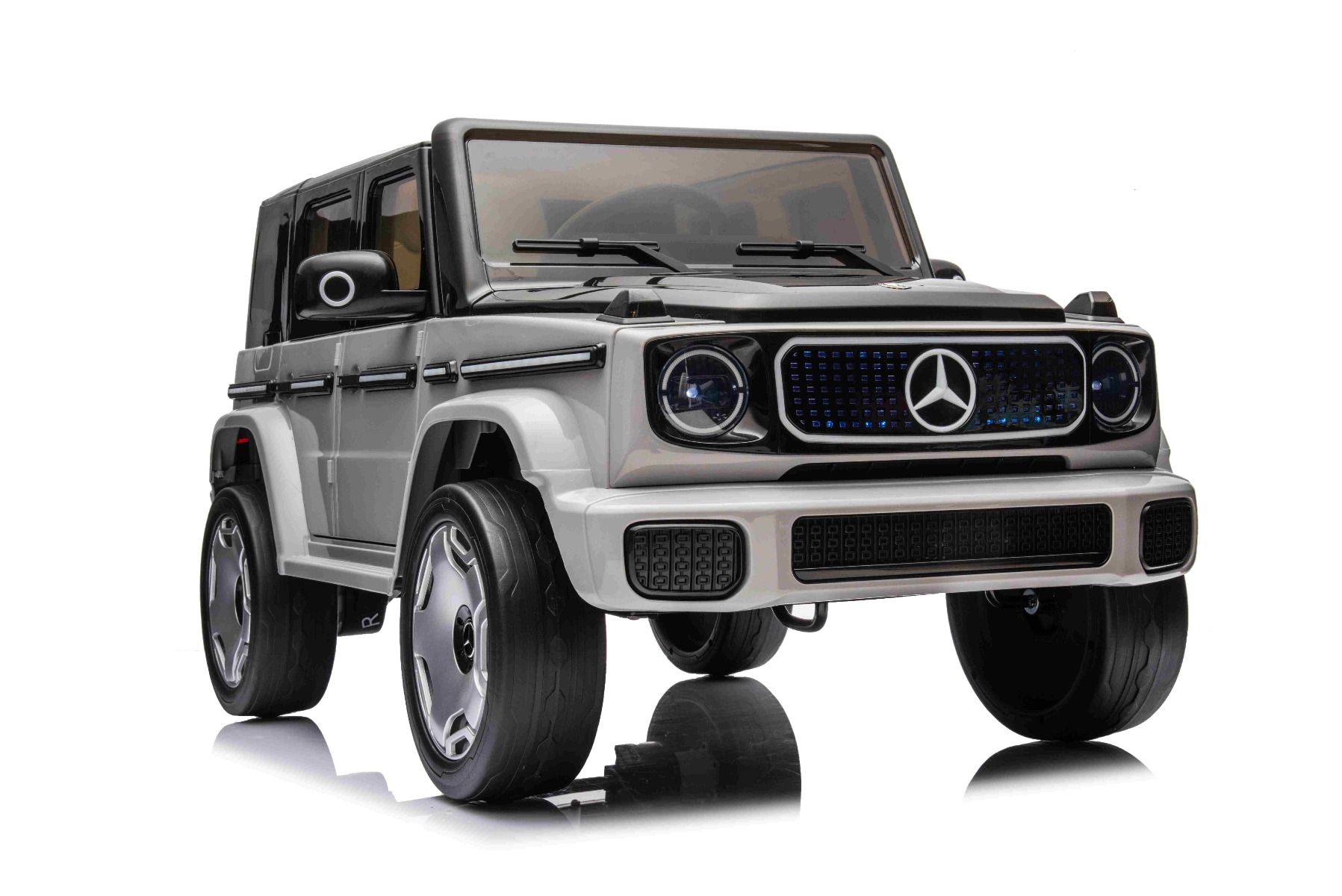 Mașinuță electrică de jucărie Mercedes-Benz EQG 12V, gri, componente ale caroseriei iluminate cu LED, lumini față și spate funcționale, telecomandă 2,4 GHz, intrare USB/Aux, baterie litiu, motor 2 x 35W, licență ORIGINALĂ - imagine 17