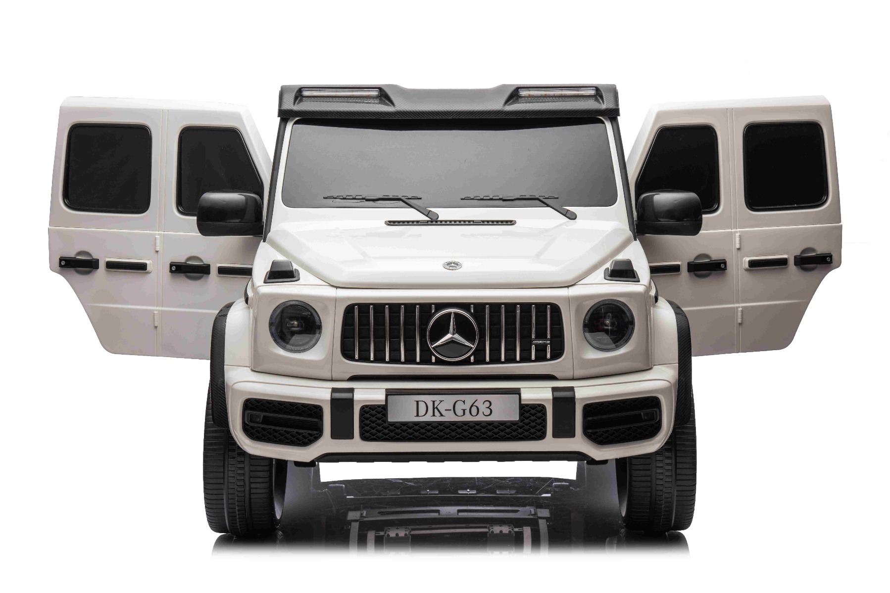 Mașină electrică Mercedes-Benz G63 AMG 4x4 cu două locuri 12V, alb, MP3 Player cu intrare USB/AUX, tracțiune 4x4, baterie 12V14Ah, roți EVA cu suspensie, scaune din piele, telecomandă, licențiat - imagine 6