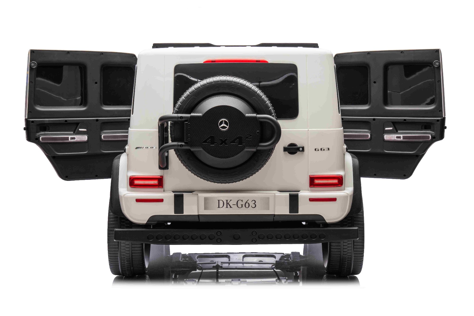 Mașină electrică Mercedes-Benz G63 AMG 4x4 cu două locuri 12V, alb, MP3 Player cu intrare USB/AUX, tracțiune 4x4, baterie 12V14Ah, roți EVA cu suspensie, scaune din piele, telecomandă, licențiat - imagine 8