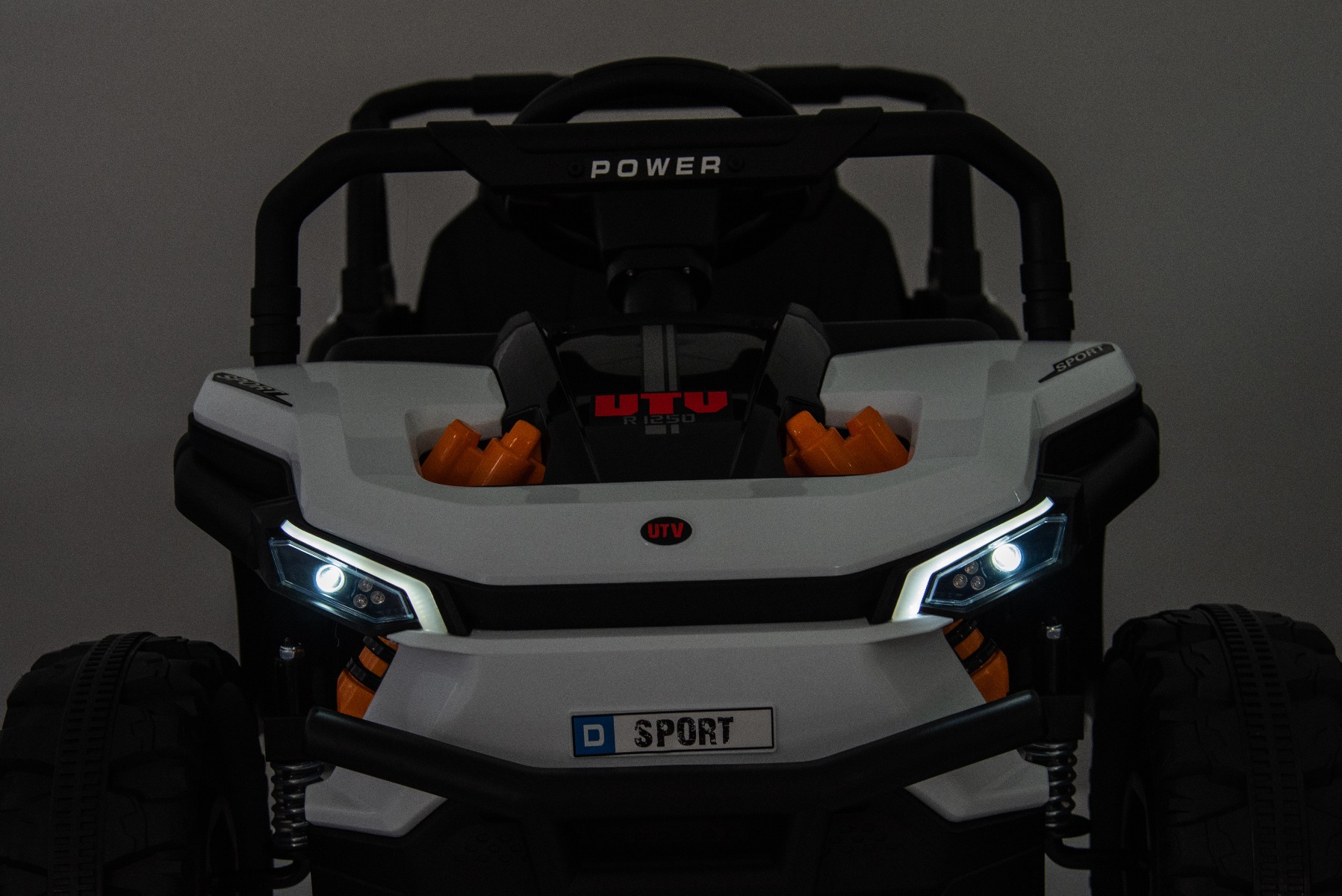 Mașină electrică copii UTV Small 12V, alb, Tracțiune spate, baterie 12V, Roți din plastic, banchetă dublă, Telecomandă 2,4 GHz, Un singur loc, MP3 player cu intrare USB/SD, Lumini LED - imagine 26