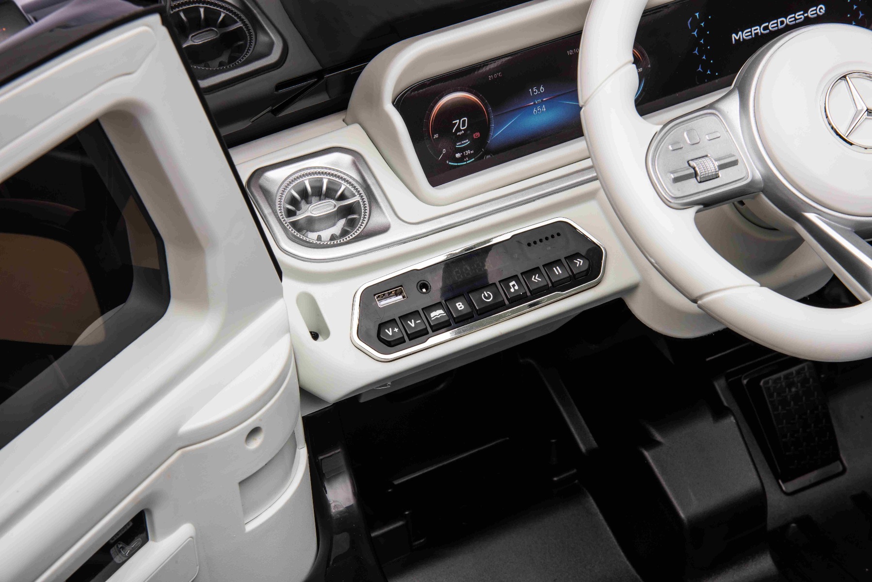 Mașinuță electrică de jucărie Mercedes-Benz EQG 12V, negru, componente ale caroseriei iluminate cu LED, lumini față și spate funcționale, telecomandă 2,4 GHz, intrare USB/Aux, baterie litiu, motor 2 x 35W, licență ORIGINALĂ - imagine 16