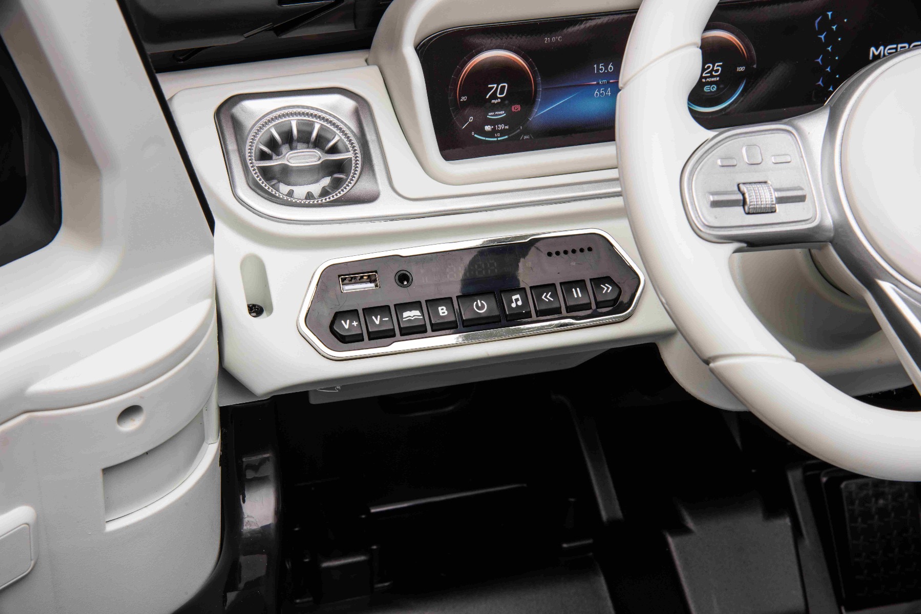 Mașinuță electrică de jucărie Mercedes-Benz EQG 12V, negru, componente ale caroseriei iluminate cu LED, lumini față și spate funcționale, telecomandă 2,4 GHz, intrare USB/Aux, baterie litiu, motor 2 x 35W, licență ORIGINALĂ - imagine 17