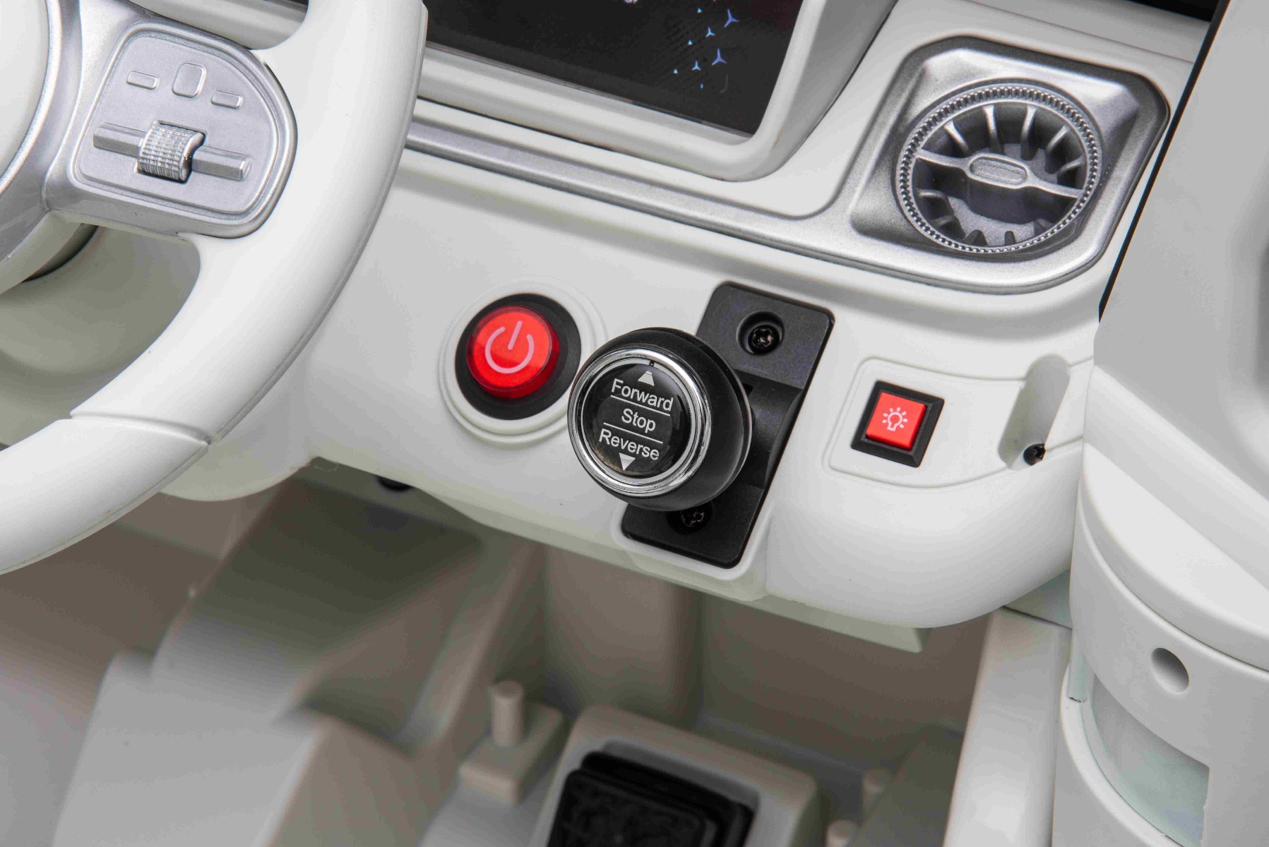 Mașinuță electrică de jucărie Mercedes-Benz EQG 12V, alb, componente ale caroseriei iluminate cu LED, lumini față și spate funcționale, telecomandă 2,4 GHz, intrare USB/Aux, baterie litiu, motor 2 x 35W, licență ORIGINALĂ - imagine 33