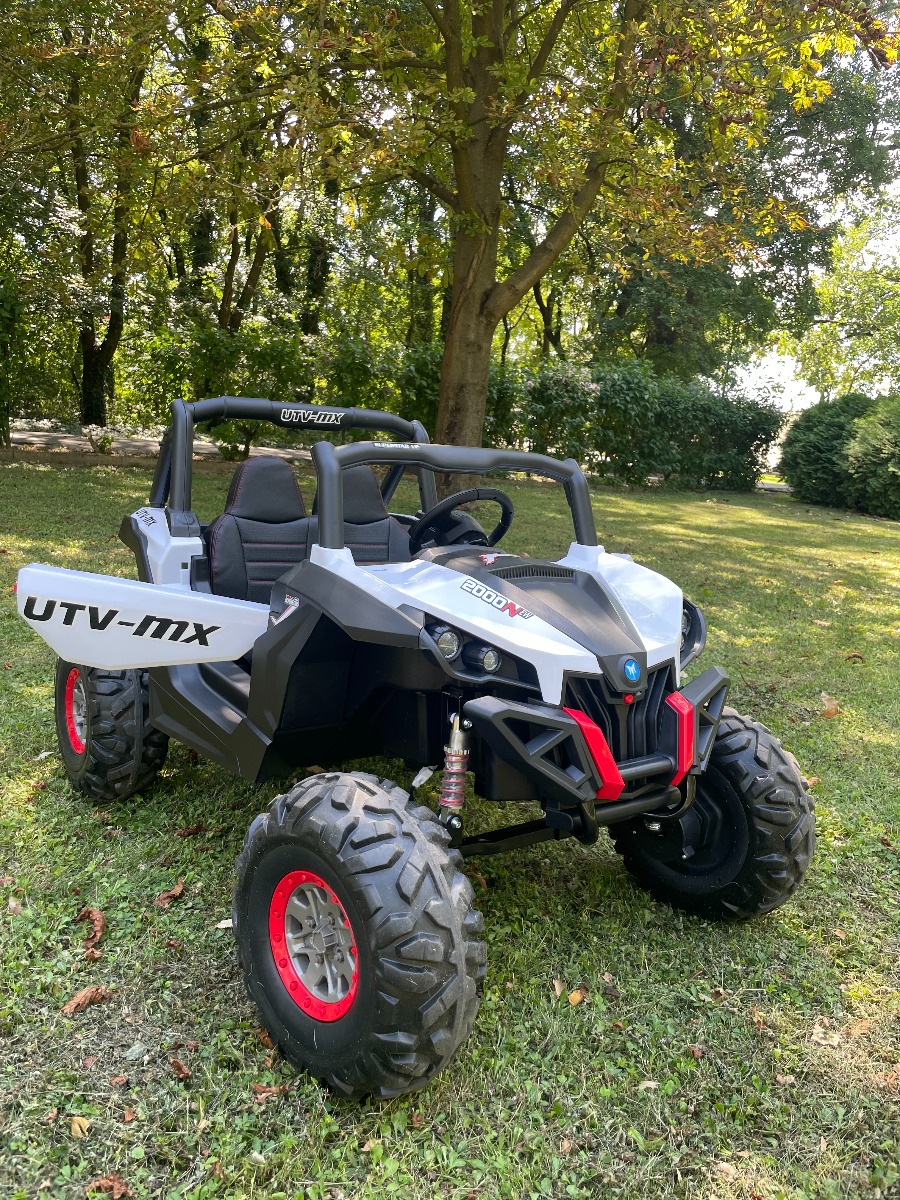 Mașinuță electrică de jucărie NEW RSX 24V, alb, tracțiune 4x4, baterie litiu, roți EVA, suspensii, scaun din piele artificială cu două locuri, telecomandă, player MP3 cu intrare USB/AUX - imagine 4