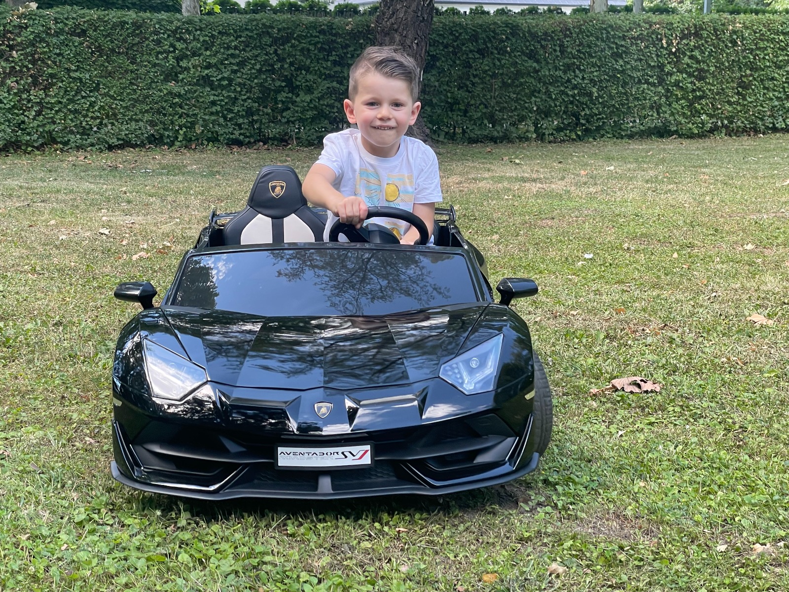 Mașină electrică copii Lamborghini Aventador 24V două locuri, caroserie lăcuită negru, 2.4 GHz DO, scaune moi din PU, afișaj LCD, suspensie, uși cu deschidere verticală, roți EVA moi, MOTOR 2 X 45W, licență ORIGINALĂ - imagine 22