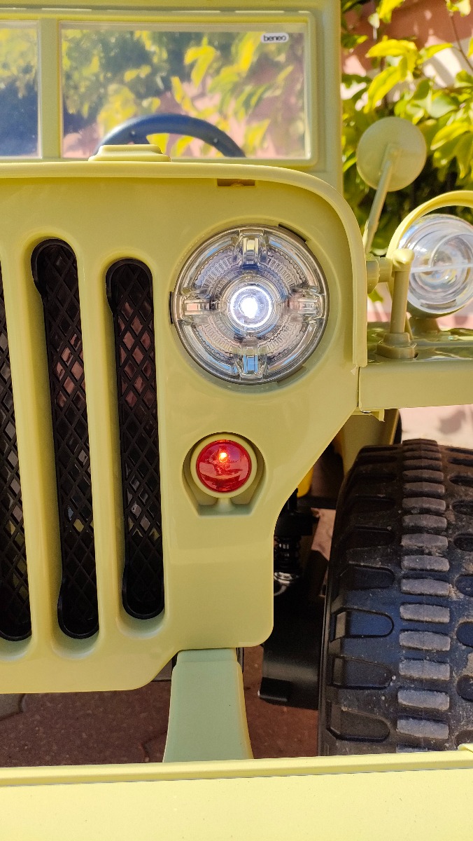 Mașinuță electrică pentru copii SUA ARMY-4X4, cu trei locuri, MP3 Player cu intrare USB / SD, suspensie integrală, lumini LED, parbriz pliabil, baterie portabilă 12V14AH, roți EVA, scaune din piele, telecomandă de 2,4 GHz, 4x4 - imagine 42