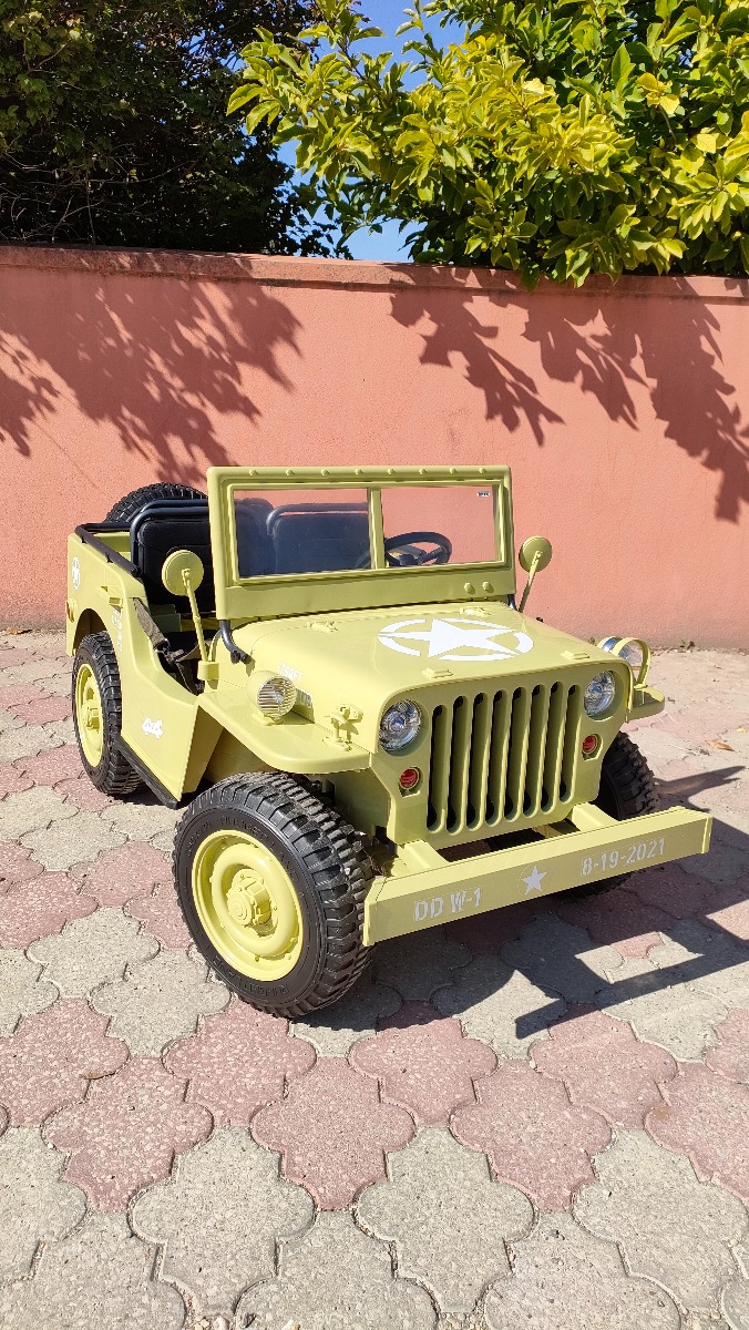 Mașinuță electrică pentru copii SUA ARMY-4X4, Verde, cu trei locuri, MP3 Player cu intrare USB / SD, suspensie integrală, lumini LED, parbriz pliabil, baterie portabilă 12V14AH, roți EVA, scaune din piele, telecomandă de 2,4 GHz, 4x4 - imagine 70