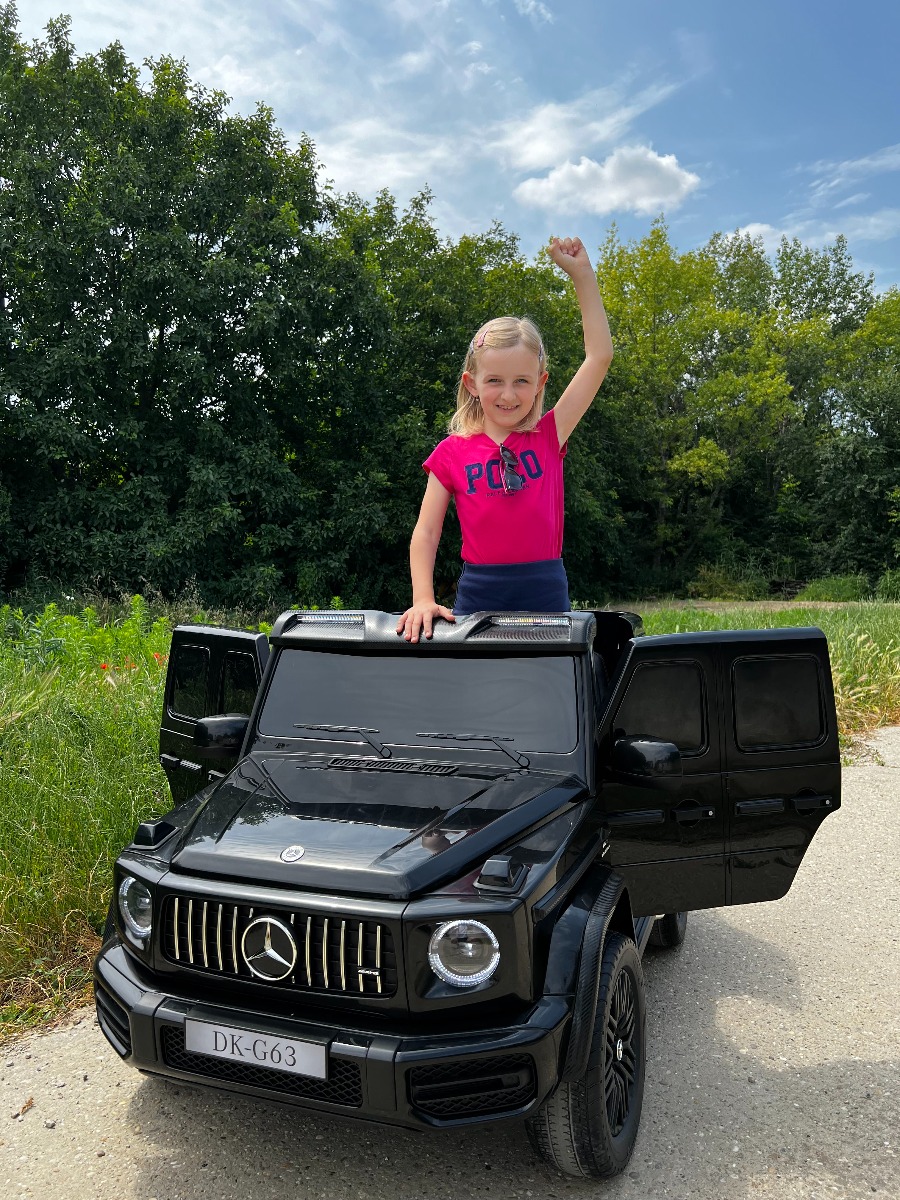 Mașină electrică Mercedes-Benz G63 AMG 4x4 cu două locuri 12V, alb, MP3 Player cu intrare USB/AUX, tracțiune 4x4, baterie 12V14Ah, roți EVA cu suspensie, scaune din piele, telecomandă, licențiat - imagine 27