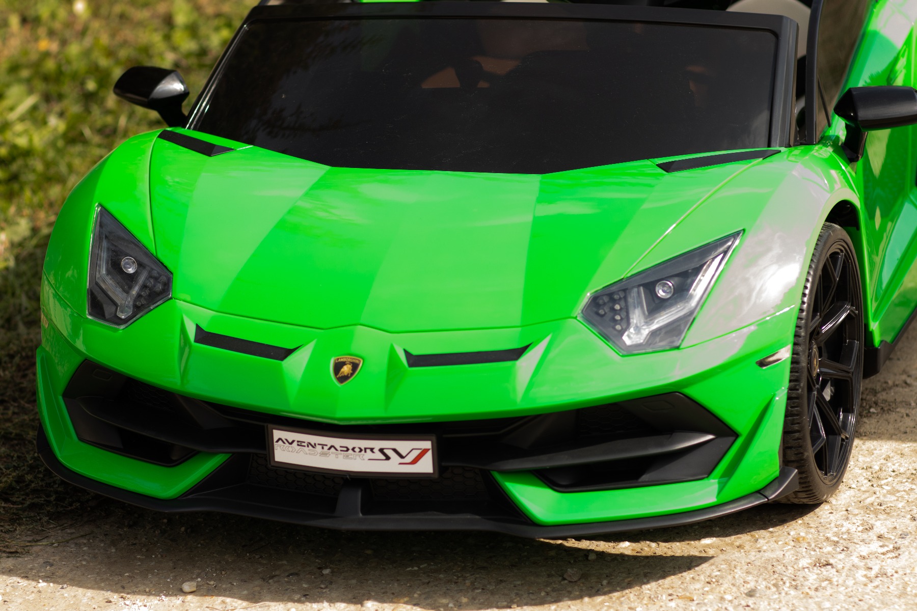 Mașină electrică copii Lamborghini Aventador 24V două locuri, caroserie lăcuită verde, 2.4 GHz DO, scaune moi din PU, afișaj LCD, suspensie, uși cu deschidere verticală, roți EVA moi, MOTOR 2 X 45W, licență ORIGINALĂ - imagine 17