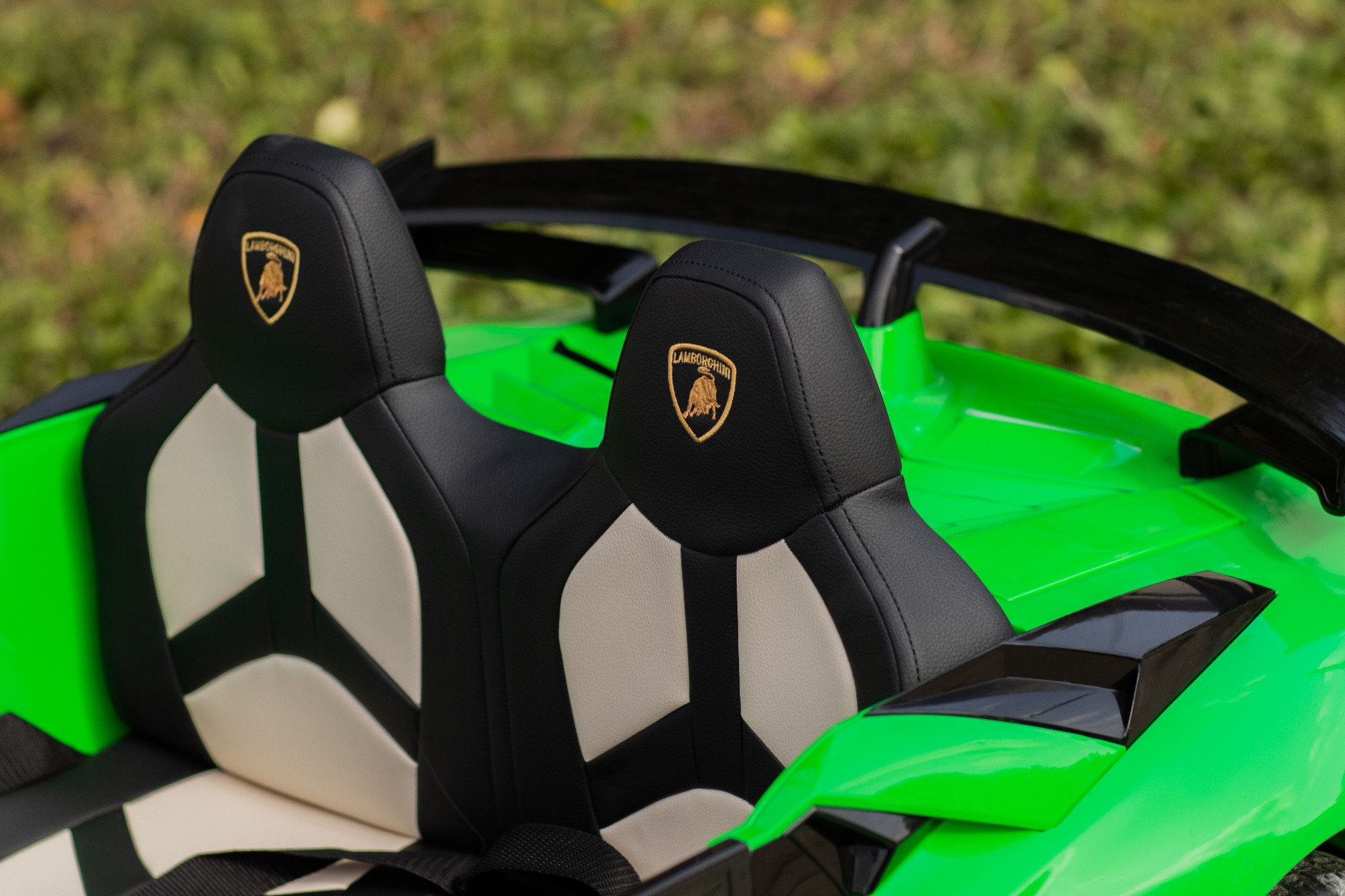 Mașină electrică copii Lamborghini Aventador 24V două locuri, caroserie lăcuită verde, 2.4 GHz DO, scaune moi din PU, afișaj LCD, suspensie, uși cu deschidere verticală, roți EVA moi, MOTOR 2 X 45W, licență ORIGINALĂ - imagine 19