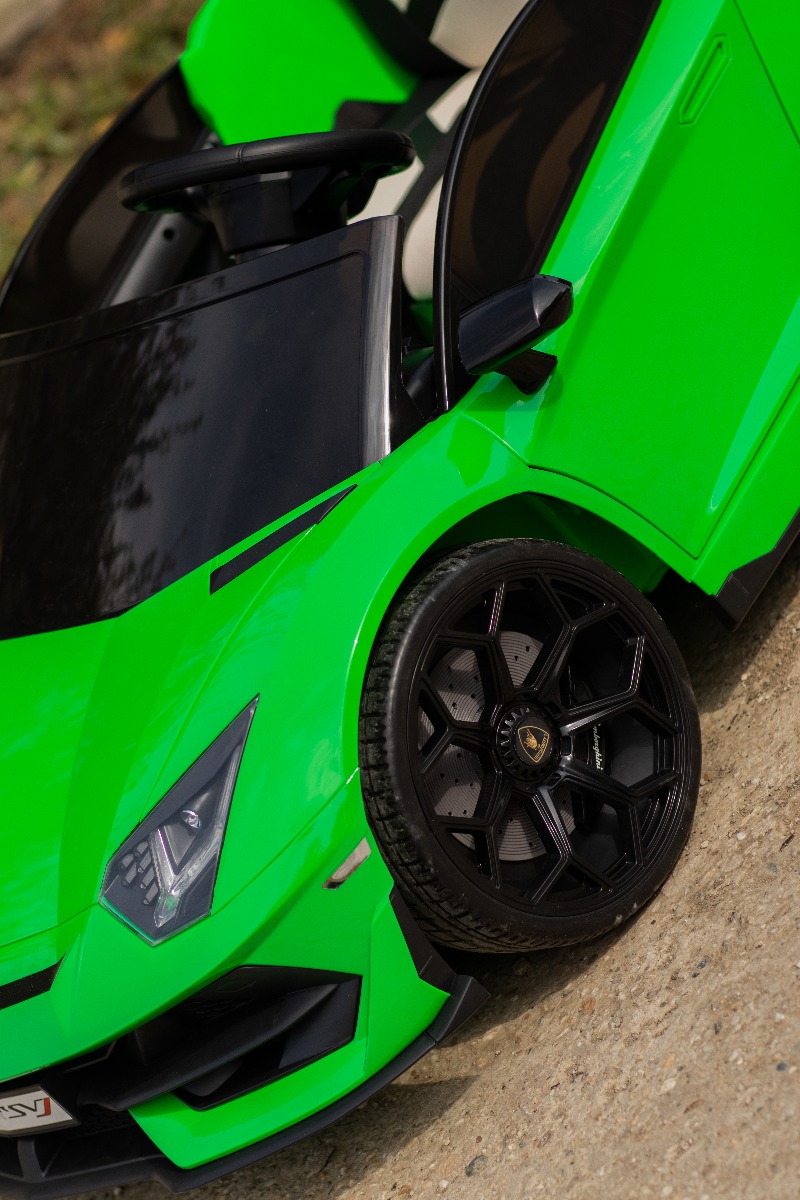 Mașină electrică copii Lamborghini Aventador 24V două locuri, caroserie lăcuită verde, 2.4 GHz DO, scaune moi din PU, afișaj LCD, suspensie, uși cu deschidere verticală, roți EVA moi, MOTOR 2 X 45W, licență ORIGINALĂ - imagine 21