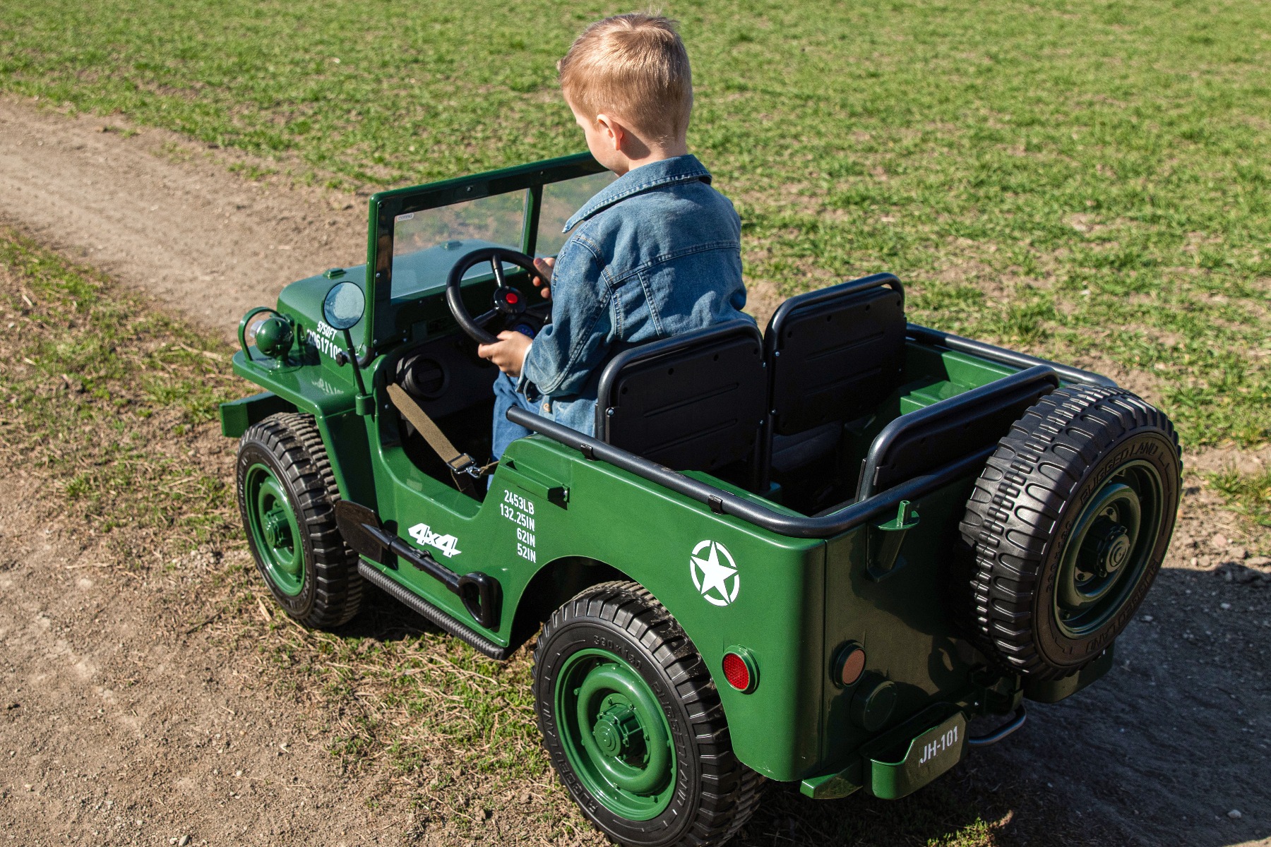 Mașinuță electrică pentru copii SUA ARMY-4X4, cu trei locuri, MP3 Player cu intrare USB / SD, suspensie integrală, lumini LED, parbriz pliabil, baterie portabilă 12V14AH, roți EVA, scaune din piele, telecomandă de 2,4 GHz, 4x4 - imagine 18