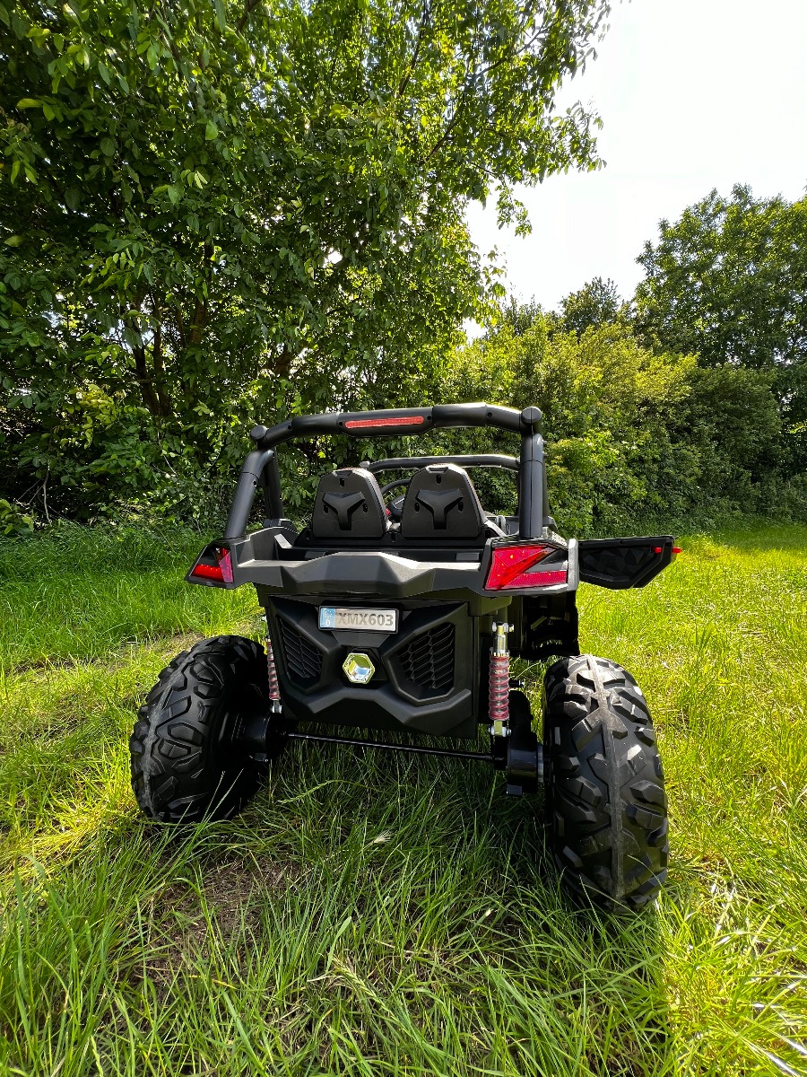 Mașinuță electrică de jucărie NEW RSX 24V, alb, tracțiune 4x4, baterie litiu, roți EVA, suspensii, scaun din piele artificială cu două locuri, telecomandă, player MP3 cu intrare USB/AUX - imagine 15