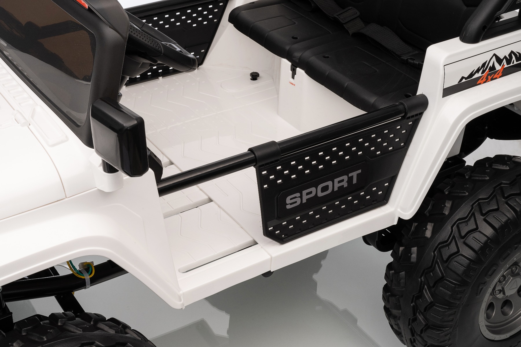 Maşinuţa electrica copii OFFRIDE 4x4² cu două locuri, 24V, negru, player MP3 cu intrare USB/AUX, transmisie 4x4, baterie litiu, roți EVA cu suspensie, telecomandă, lumini LED - imagine 27