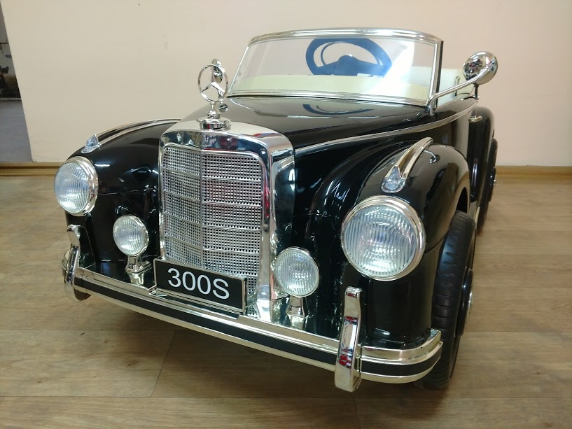 Masinuta electrica pentru copii Mercedes Benz 300S (LS618) Negru metalizat - imagine 2